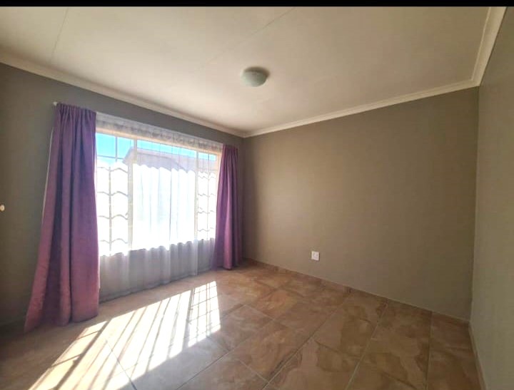 2 Bedroom Property for Sale in Sasolburg Ext 11 Free State